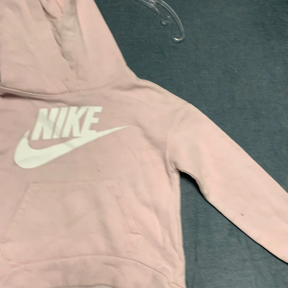 Nike Sportswear Club Fleece Hoodie Girls 5 Pink Swoosh Logo Gorpcore Activewear